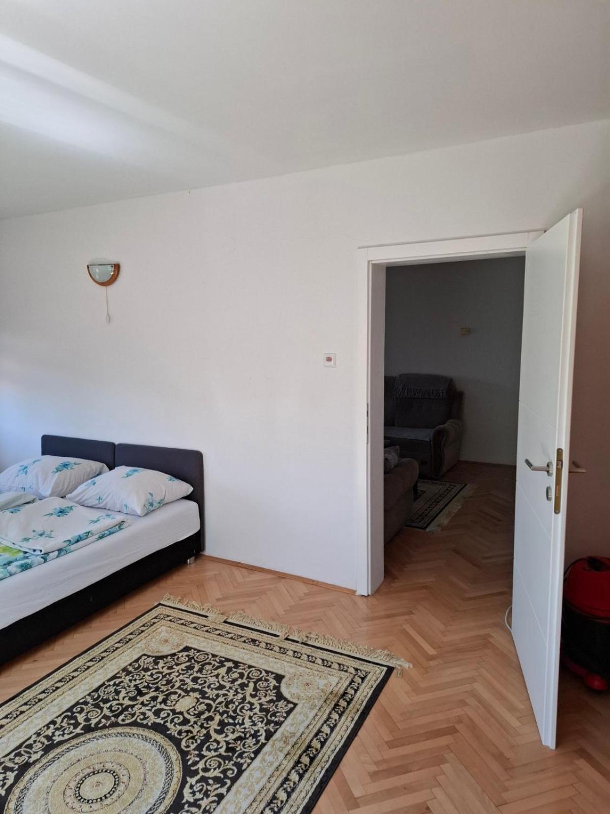 Apartman Mickey Сараево Экстерьер фото